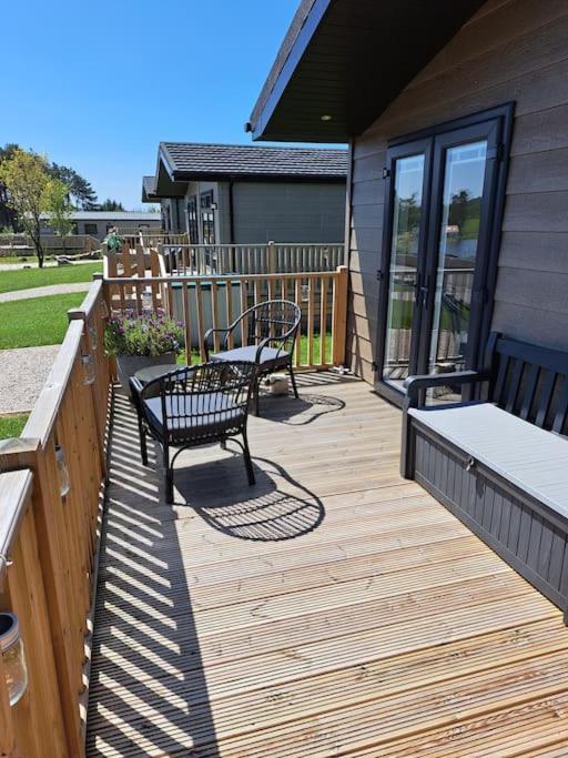 Diddly Squat Lodge With Hot Tub, Pendle View Holiday Park Clitheroe Luaran gambar