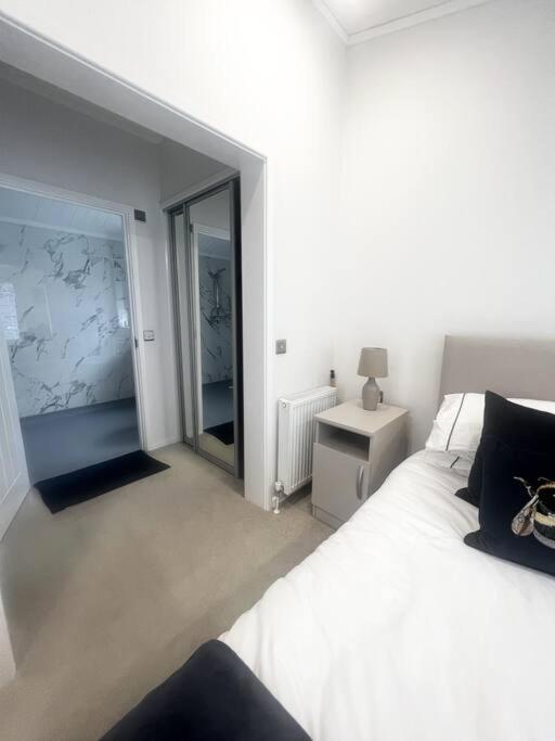 Diddly Squat Lodge With Hot Tub, Pendle View Holiday Park Clitheroe Luaran gambar