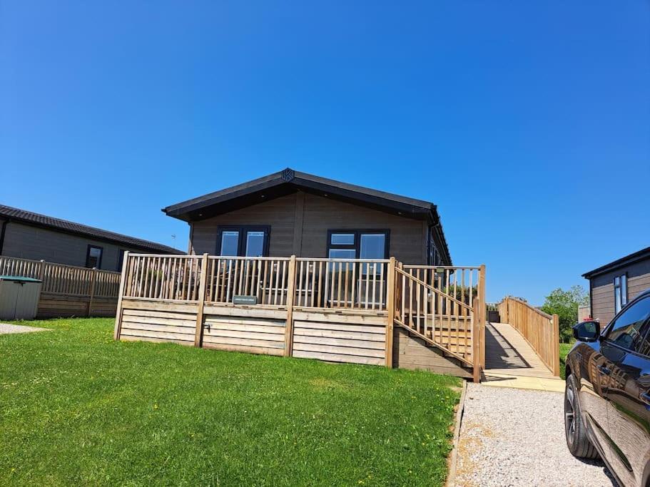 Diddly Squat Lodge With Hot Tub, Pendle View Holiday Park Clitheroe Luaran gambar